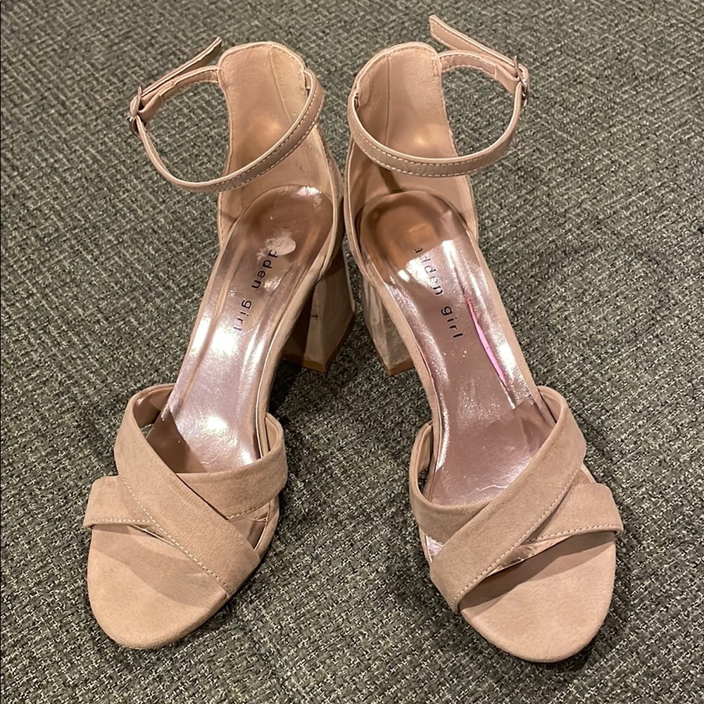 Madden Girl Tan Heeled Sandals (sz 37)